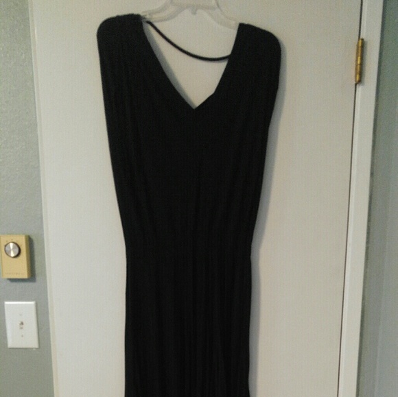 Mid calf length dress - Picture 1 of 4